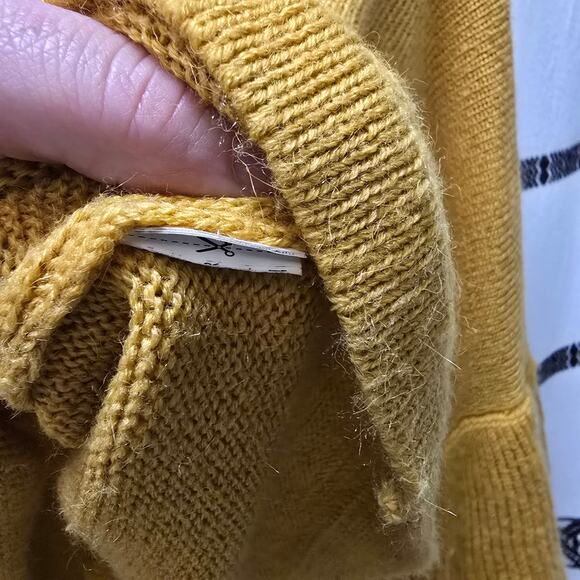 Forever 21 Contemporary yellow knit ruffle long sleeve sweater crew neck small - Picture 7 of 11